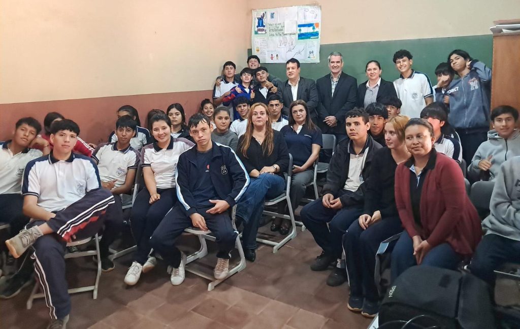 CAPACITACIÓN SOBRE USO RACIONAL DEL AGUA EN ITÁ.