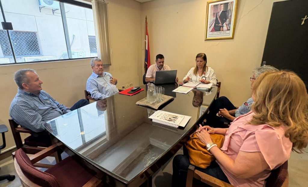 Audiencia de Mediación entre la Aguatería Privada “10 De Diciembre” y La Municipalidad De Benjamín Aceval.