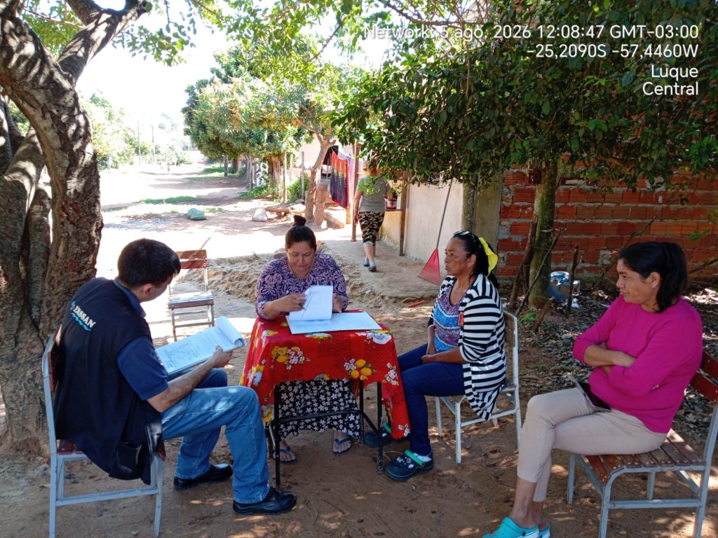 Verificación De Expedientes En El Departamento Central.